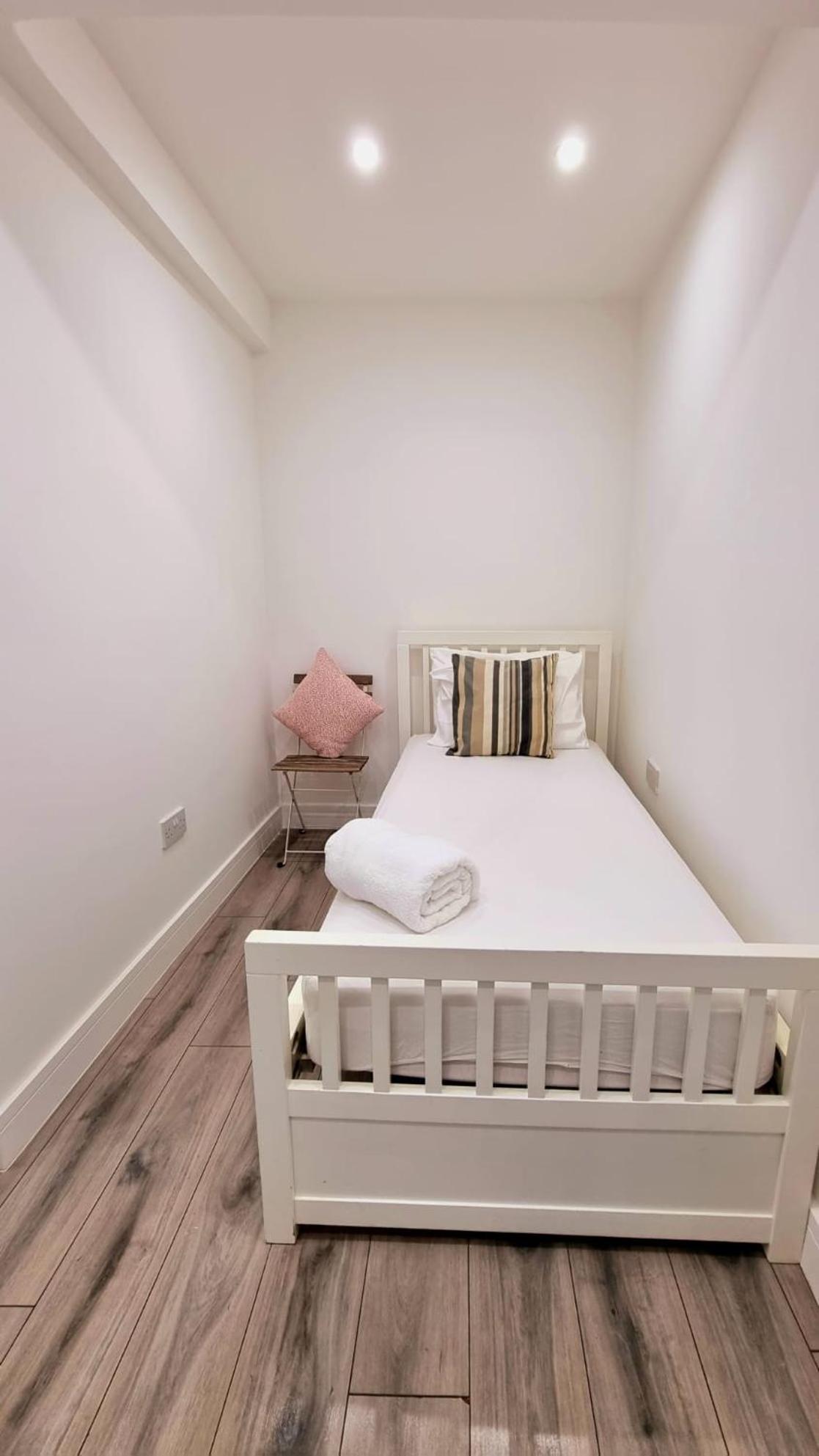 Brand New Flat Close To Turnpike Lane Tube Station London Eksteriør bilde